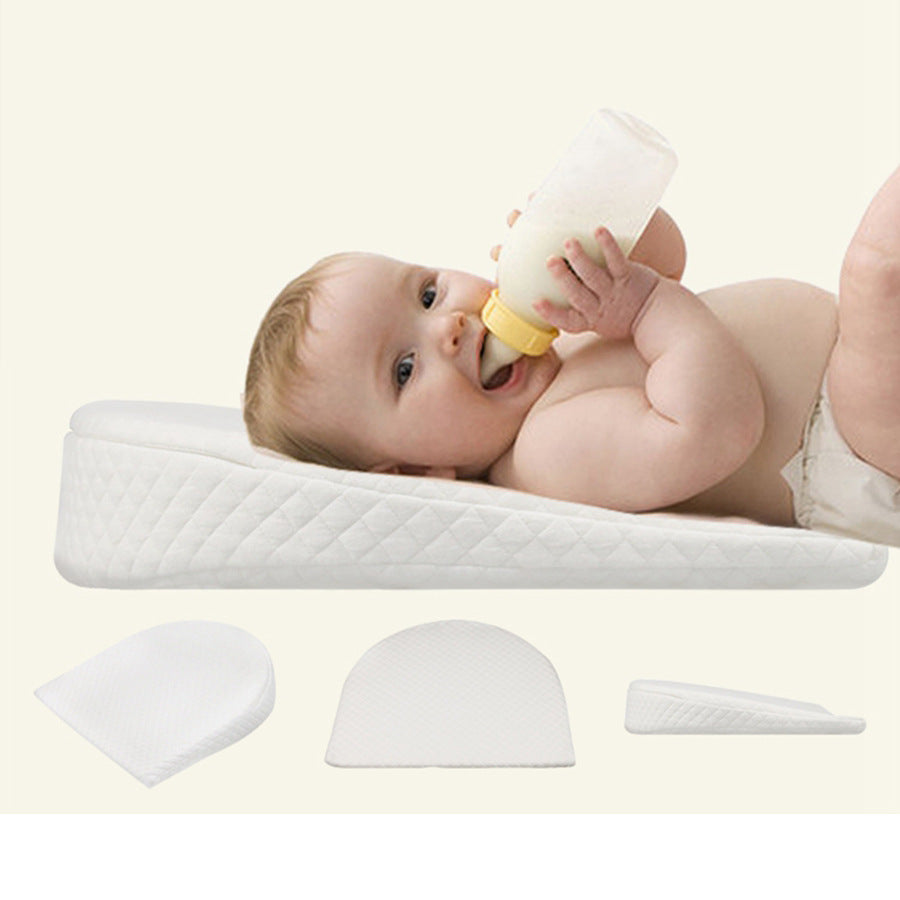 Babykudde med lutning