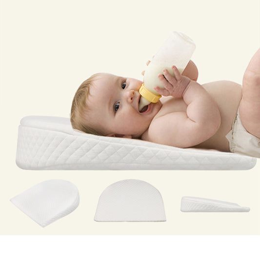 Babykudde med lutning